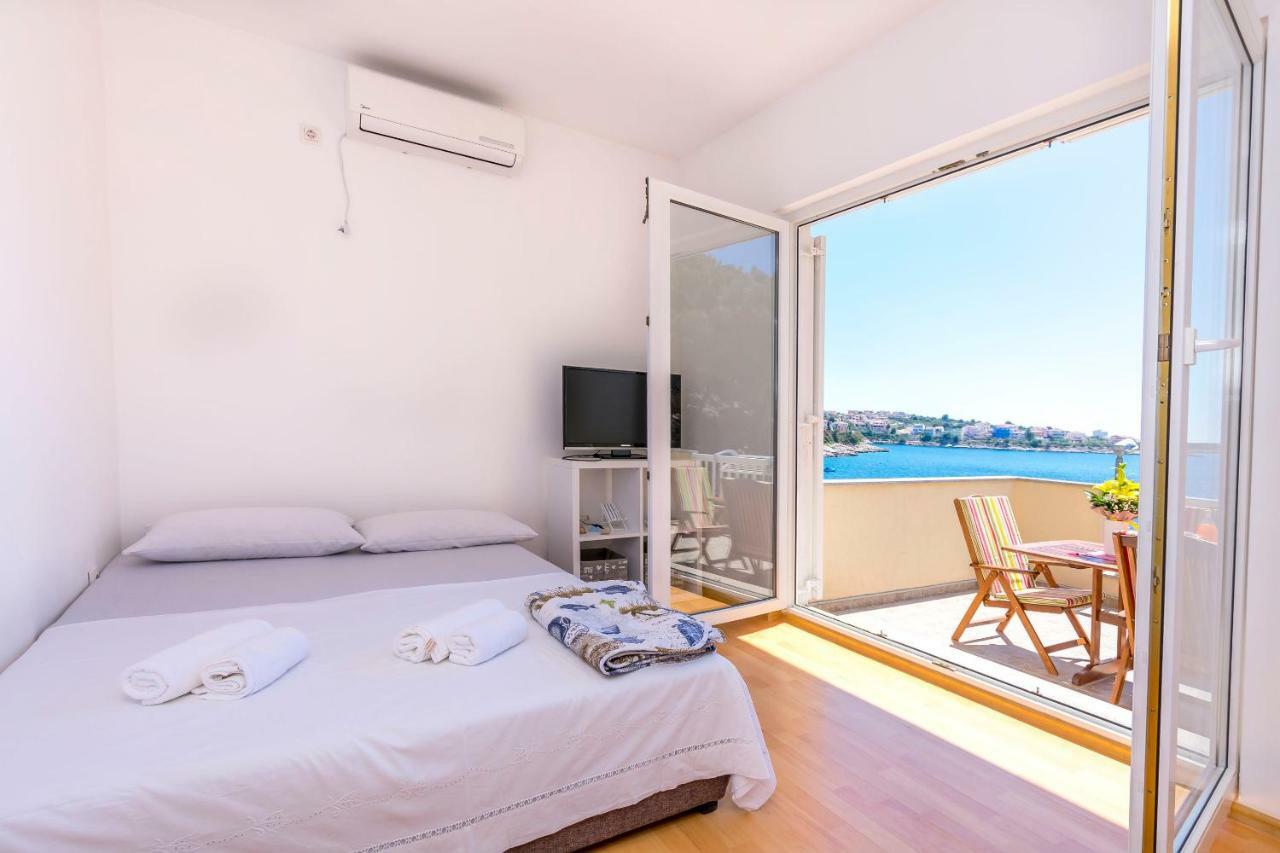 Apartments Ive I Maja Ražanj エクステリア 写真